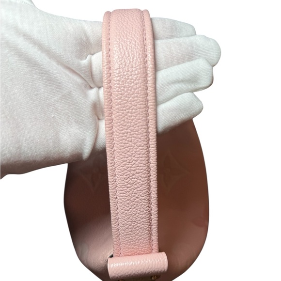AUTHENTIC/MICROCHIPPED Louis Vuitton: Pink Marshmallow PM Empreinte Bag - Picture 8 of 17